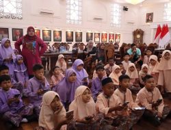 Belajar Sambil Main Game, Cara Asyik Pelajar Kota Padang Kenali Sejarah