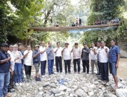 DPRD Sumbar Bersama Pemkab Pasaman Gerak Cepat, Survei Langsung Vidio Viral Bidan Dona Untuk Pembuatan Jembatan Roboh