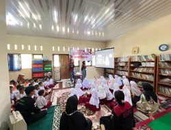 STOP BULLYING! Mahasiswa KKN Unitas Padang Sosialisasikan anti Perundungan dan Bahaya Gadget