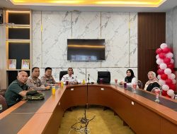 Pemkab Solok Hadiri Rapat Monev Pembagian Bendera Merah Putih untuk Peringatan HUT RI ke-80 secara Daring