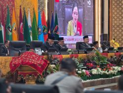 Gubernur Mahyeldi Ajak Warga Sumbar Resapi Pesan Presiden untuk Bangun Daerah