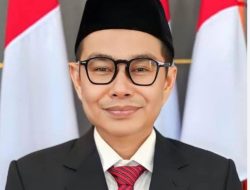 HUT ke-80 RI: Refleksi Keterbukaan Informasi Oleh Musfi Yendra (Ketua Komisi Informasi Sumatera Barat)
