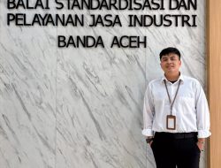 Halal Bukan Sekedar Label: Indonesia Siap Pimpin Revolusi Ekonomi Syariah Global oleh: Muhammad Rafif Gifari, SM (CPNS Kementerian Perindustrian, Mahasiswa Pasca Sarjana Program MBA Universitas Gajah Mada)