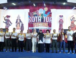 Walikota Padang Resmi Tabuh Festival Kota Tua 2025, Bukti Kota Multietnis dan Kaya Budaya