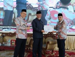 Gubernur Mahyeldi dan ITB Haji Agus Salim Bukittinggi Teken MoU untuk Dukung Pembangunan Daerah