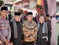 Bupati Solok Hadiri Acara Batagak Gala Datuak Pangulu Kaum Suku Koto di Nagari Saniang Baka