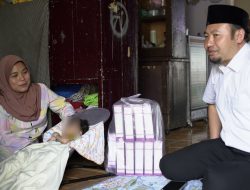 Sangat Empati, Rahmat Saleh Sambangi Anak Penderita Jantung Bocor