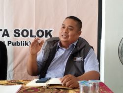 Keterbukaan Informasi Publik Perkuat Pengawasan Bawaslu Oleh : EKA RIANTO (Komisioner Bawaslu Kota Solok)