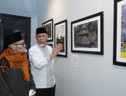 Gubernur Mahyeldi Buka Pameran Etnofotografi “Islam di Minangkabau” di Taman Budaya Sumbar