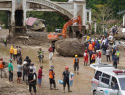 Tiga Jenazah Korban Longsor di Jembatan Kembar Padang Panjang Berhasil Dievakuasi