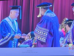 Gubernur Mahyeldi Resmi Diwisuda Magister Manajemen di Malaysia