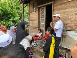 Ketua TP-PKK Kabupaten Solok Kunjungi Lima Bersaudara di Nagari Selayo