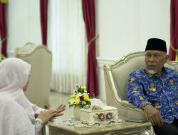 Gubernur Mahyeldi Mendukung Penuh Rencana Syukuran Atas Penetapan Rahmah El Yunusiyah Sebagai Pahlawan Nasional