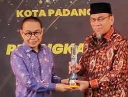 Wakil Walikota Maigus Nasir Dinobatkan sebagai Tokoh Keterbukaan Informasi 2025