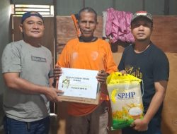 Respon Cepat, Rahmat Saleh Bantu Korban Banjir di Kota Padang