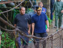 Wagub Sumbar Tinjau Banjir di Batu Busuak, Imbau Warga Prioritaskan Keselamatan