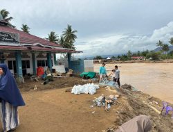 Korban Banjir Padang: 4.446 Masih Mengungsi, 12 Meninggal Dunia