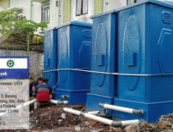 Toilet Portabel Datang, Santri Ponpes di Padang Senang