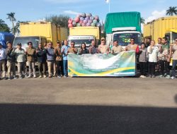 KLHK Serahkan 23 Ton Bantuan untuk Sumbar, Mahyeldi: Dukungan Terus Mengalir dari Seluruh Indonesia