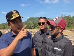 Wagub Vasko Terima Bantuan Rp.5 Miliar dari Raffi Ahmad untuk Pemulihan Pascabencana di Sumbar