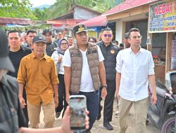 Wagub Sumbar Dampingi Utusan Khusus Presiden Beri Dukungan Moril bagi Warga Terdampak Bencana di Pasie Laweh