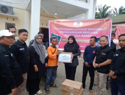 Bawaslu Sumbar Salurkan Bantuan Korban Bencana di Dua Kabupaten