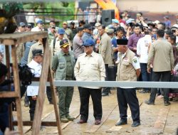 Presiden Prabowo Tinjau Langsung Warga Palembayan Terdampak, Hunian Sementara Ditargetkan Rampung Sebulan