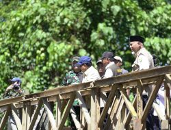 Presiden Prabowo Apresiasi TNI dan Warga dalam Pembangunan Jembatan Bailey Padang Mantuang Kayu Tanam