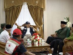 Gubernur Mahyeldi Sambut Kedatangan Jusuf Kalla Tinjau Bencana Banjir Bandang di Sumbar