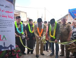 Warga Bungo Pasang Terharu, Masjid Ummu Ahmad Diresmikan Sekda Arry Yuswandi