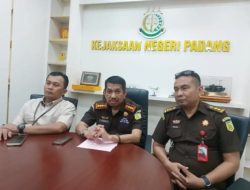 Kejari Padang Tetapkan 3 Tersangka Kasus Kredit Modal Kerja, Salah Satunya Anggota DPRD Sumbar