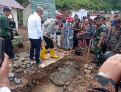 Wako Fadly Amran Letakan Batu Pertama Pembangunan Huntap Sementara di Kapalo Koto