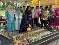 Jelang HUT Pasaman Barat Ke-22, Bupati Yulianto Ziarah Ke Makam Sejumlah Tokoh Daerah
