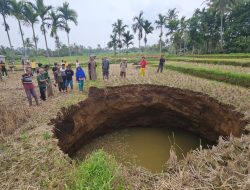 Wagub Vasko Ruseimy Imbau Warga Jangan Kosumsi Langsung Air Sinkhole di Dalam Lubang