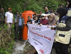 Gubernur Mahyeldi Hadiri Pemasangan Pipanisasi Air Bersih untuk Warga Terdampak Banjir Bandang di Tanah Datar