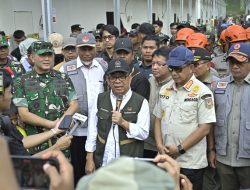 Gubernur Mahyeldi Dampingi Menko PMK Resmikan Hunian Sementara bagi Korban Bencana di Sumbar