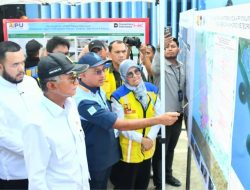 Dirut PDAM Hendra Pebrizal Bersama Walikota dan Menteri PU Tinjau Langsung Instalasi Pengolahan Air IPA Gunung Panggilun