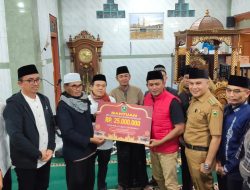 Bupati Solok Tekankan Literasi Media dan Dampak Ekonomi Program MBG dalam Safari Ramadhan di Sungai Nanam