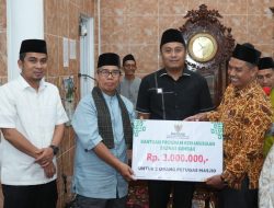 Safari Ramadan di Solok, Wagub Vasko Salurkan Rp75 Juta untuk Dua Masjid