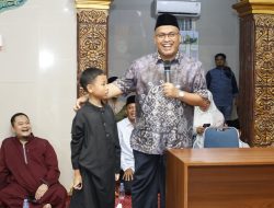 Safari Ramadan di Pariaman, Sekda Sumbar Apresiasi Peran Aktif Pengurus Masjid Nurul Islam Dalam Pembinaan Rumah Tahfidz
