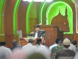 Subuh Mubarakah di Bukittinggi, Gubernur Mahyeldi : Puasa Mengajarkan Kepedulian dan Kebersamaan