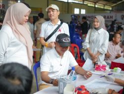Bupati Solok Bersama Ketua TP-PKK Kabupaten Solok Lakukan Aksi Donor Darah di GOR H. Agus Salim Padang
