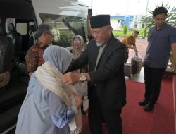 Gubernur Mahyeldi Sambut Kedatangan Menteri PPPA RI untuk Melaksanakan Kunjungan Kerja Selama 3 Hari di Sumbar