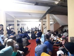 Wali Kota Padang Berbuka Puasa Bersama Warga Huntara Lubuk Buaya