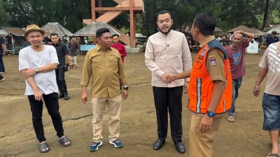Sambut Wisatawan Lebaran, Wako Fadly Amran Pastikan Fasilitas Pantai Air Manis Prima