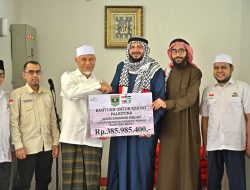 Gubernur Mahyeldi Serahkan Bantuan Kemanusiaan dari Masyarakat Sumbar untuk Rakyat Palestina