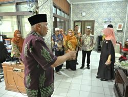 Sidak Ramadan, Gubernur Mahyeldi Pastikan Disiplin ASN Pemprov Sumbar Tetap Terjaga