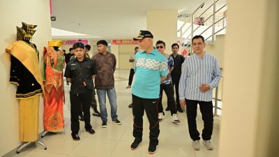 Tinjau Pasar Ateh Bukittinggi Saat Puncak Libur Lebaran, Gubernur Mahyeldi Tekankan Hospitality dan Kebersihan Kawasan Wisata