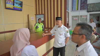 Sidak Samsat Padang Panjang, Gubernur Mahyeldi Soroti Kualitas Komunikasi Pelayanan