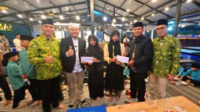 Sekda Solok Apresiasi Kolaborasi DMI dan AQUA, Santuni 180 Santri dan Marbot